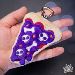 ITH Spooky Pizza Halloween Charm Embroidery Pattern(Ith Spooky Pizza Halloween Charm Embroidery Pattern) -Dragons' Garden Dragons Garden ITHSpookyPizza3