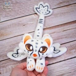 ITH Cheetah Griffin Plushie Pattern(Ith Cheetah Griffin Plushie Pattern) -Dragons' Garden Dragons Garden cheetah griffin plush 3