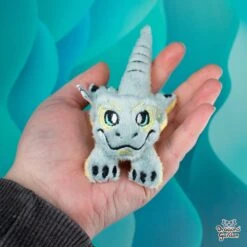 ITH Deinonychus Raptor Dinosaur Plush Embroidery Pattern(Ith Raptor Dinosaur Plush Embroidery Pattern) -Dragons' Garden ith deinonychus raptor dinosaur plush embroidery pattern pattern dragons garden 188534