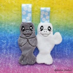 ITH Shy Manatee Keychain Charm Pattern(Ith Manatee Keychain Charm Pattern) -Dragons' Garden ith shy manatee keychain charm pattern pattern dragons garden 278609