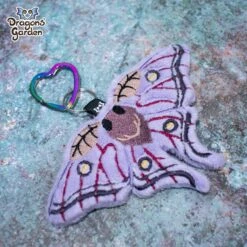 ITH Spanish Moon Moth Charm(Ith Spanish Moon Moth Charm) -Dragons' Garden ith spanish moon moth charm pattern dragons garden patreon 159405